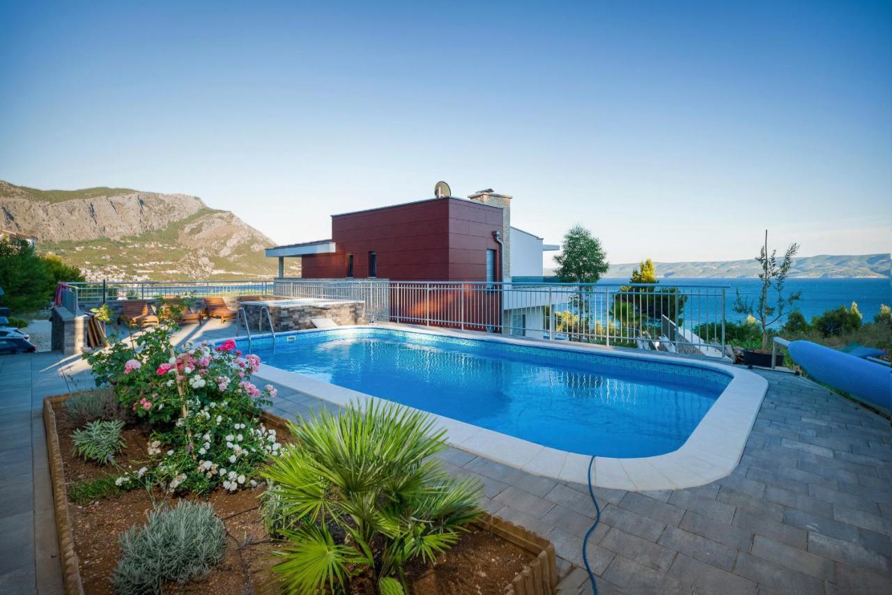Villa Sara With Sea View And Private Heated Pool โอมิช ภายนอก รูปภาพ